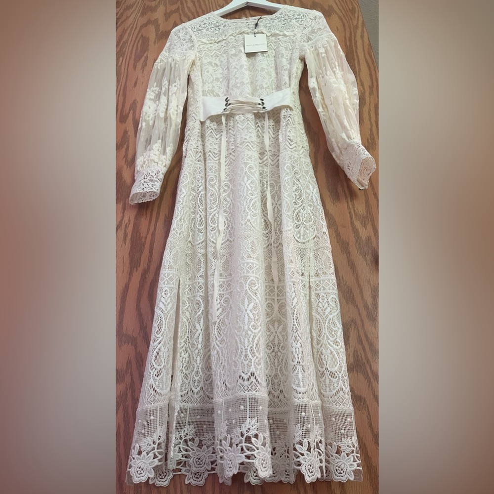 *Rare* Spell & The Gypsy Collective - Dawn Lace Belted Midi dress NWT size S - Picture 2 of 7